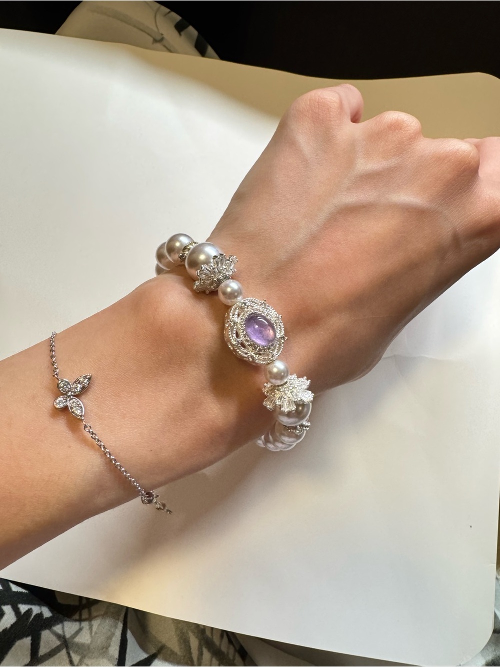 Silver Pearl Bracelet with Amethyst Center